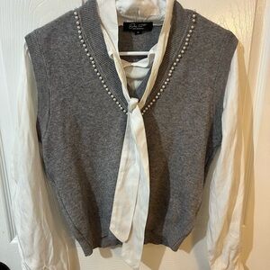 Eddie Bauer Gray V-Neck Pearl-Trim Sweater Vest